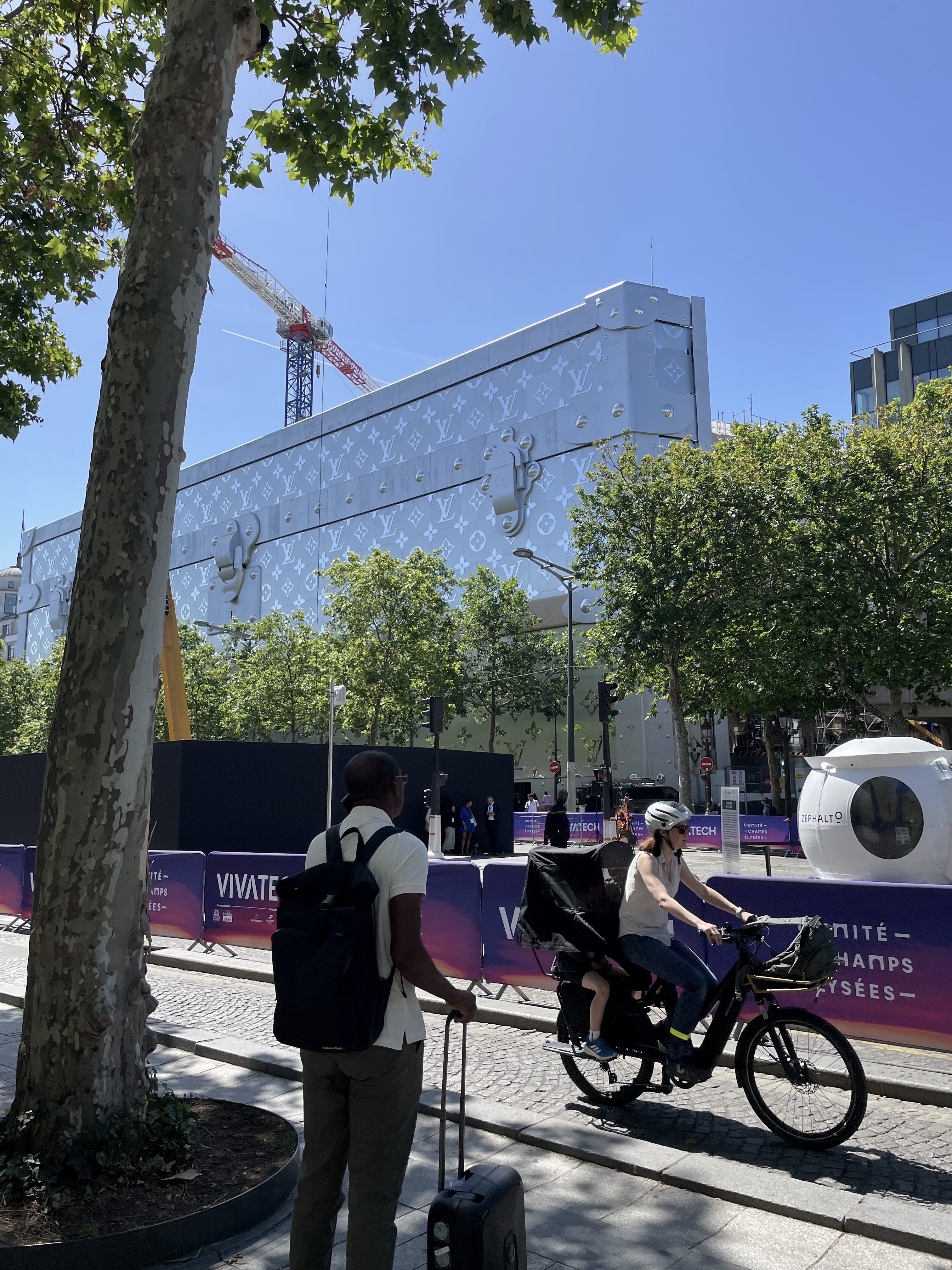 Louis Vuitton Suitcase Hotel